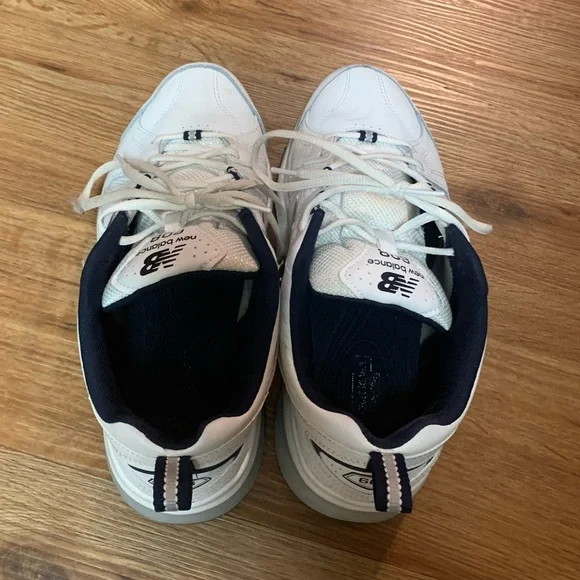 EUC Men’s 8 2E Athletic shoes - Picture 6 of 7